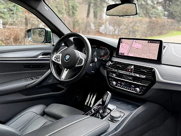 BMW 5 серии, 2020г, полный привод, автомат