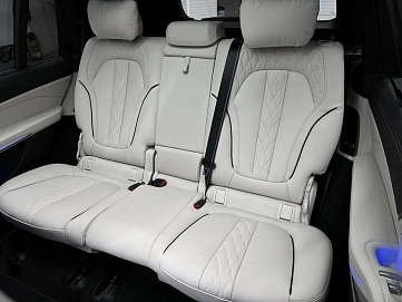 BMW X7, 2023г, полный привод, автомат