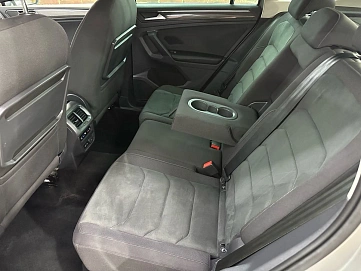 Volkswagen Tiguan, 2018г, полный привод, робот