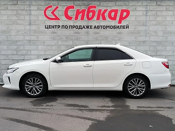 Toyota Camry, 2016г, передний привод, автомат