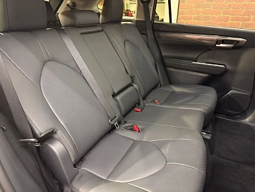 Toyota Highlander, 2025г, полный привод, автомат