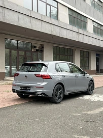Volkswagen Golf, 2021г, передний привод, робот