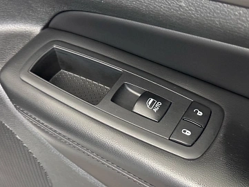 Jeep Grand Cherokee, 2013г, передний привод, автомат