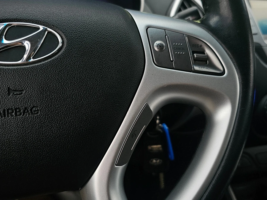 Hyundai ix35, 2012г., передний привод, автомат
