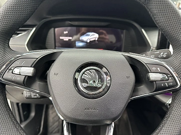 Skoda Octavia, 2022г, передний привод, робот