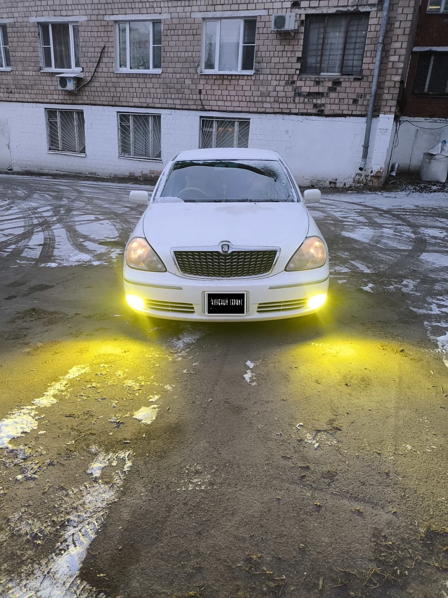 Toyota Brevis, 2001г., задний привод, автомат