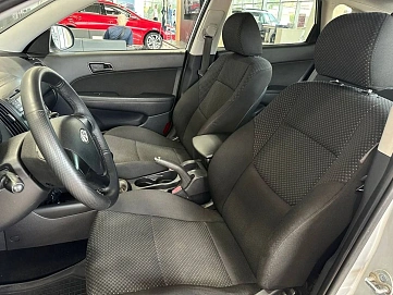 Hyundai i30, 2009г, передний привод, механика