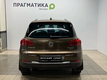Volkswagen Tiguan, 2014г, полный привод, автомат