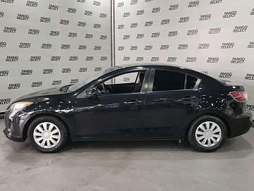 Mazda , 2011г., передний привод, механика
