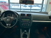 Volkswagen Jetta, 2010г., передний привод, механика