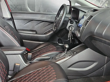 Kia Cerato, 2014г, передний привод, автомат