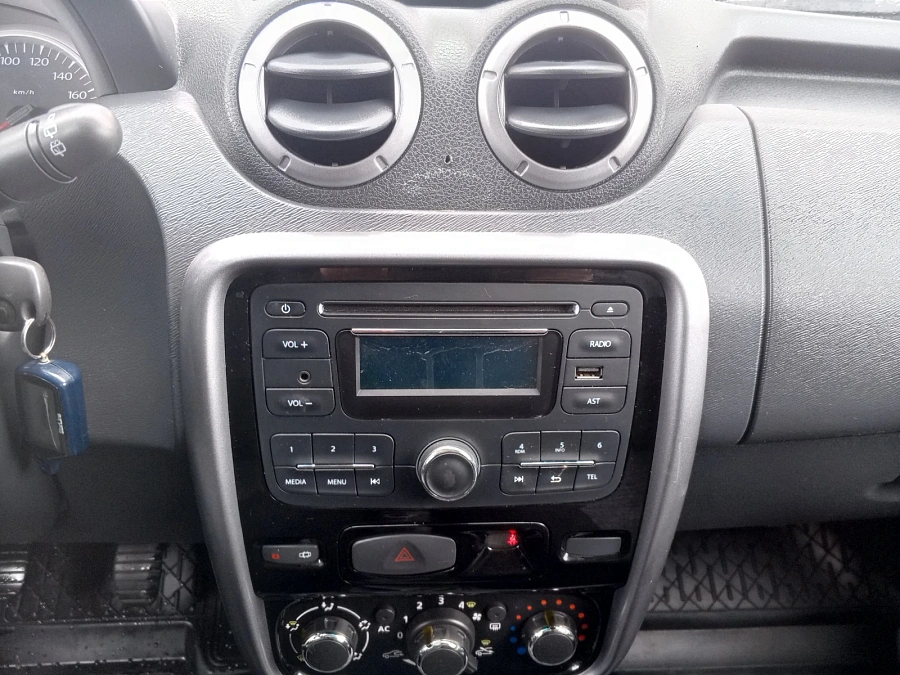 Renault Duster, 2012г., передний привод, механика