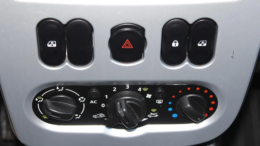 Renault Sandero, 2014г., передний привод, механика