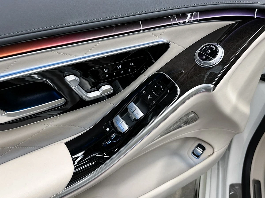 Mercedes-Benz S-Класс, 2023г., полный привод, автомат