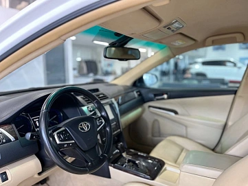 Toyota Camry, 2015г, передний привод, автомат