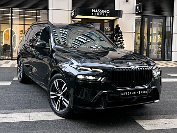 BMW X7, 2023г, полный привод, автомат