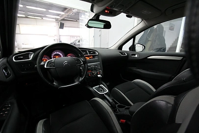 Citroen C4, 2012г, передний привод, автомат