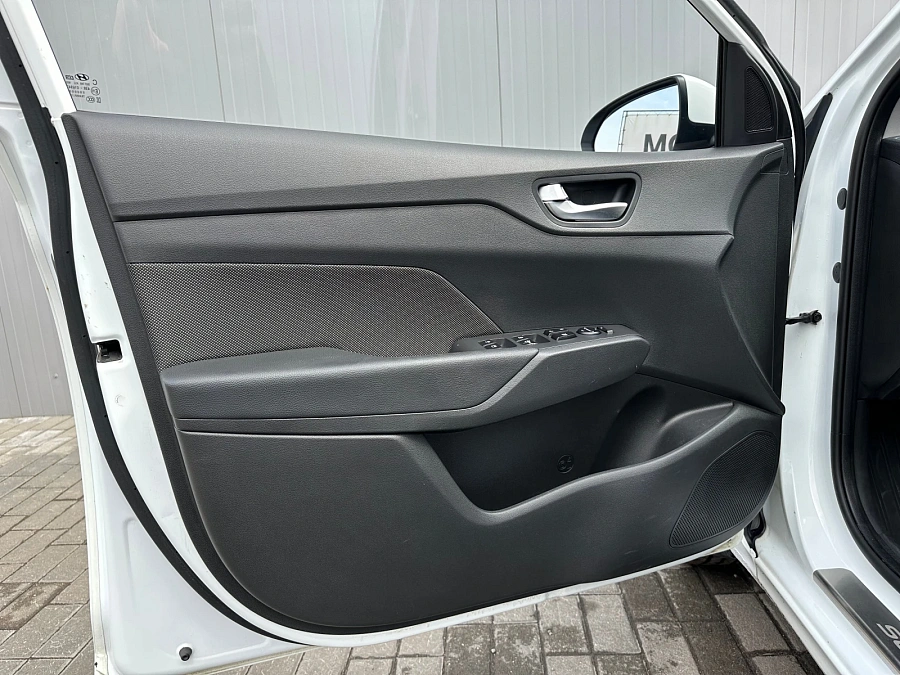 Hyundai Solaris, 2019г., передний привод, автомат