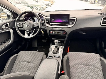 Kia Ceed, 2020г, передний привод, робот