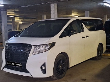 Toyota Alphard, 2016г, передний привод, автомат