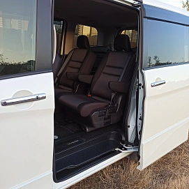 Nissan Serena, 2019г, передний привод, автомат