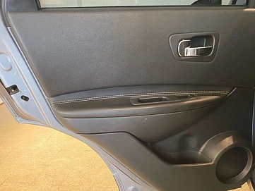 Nissan Qashqai, 2010г, передний привод, автомат
