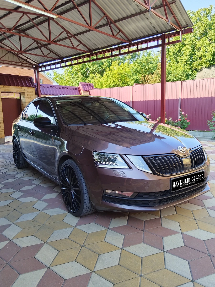 Skoda Octavia, 2020г., передний привод, робот