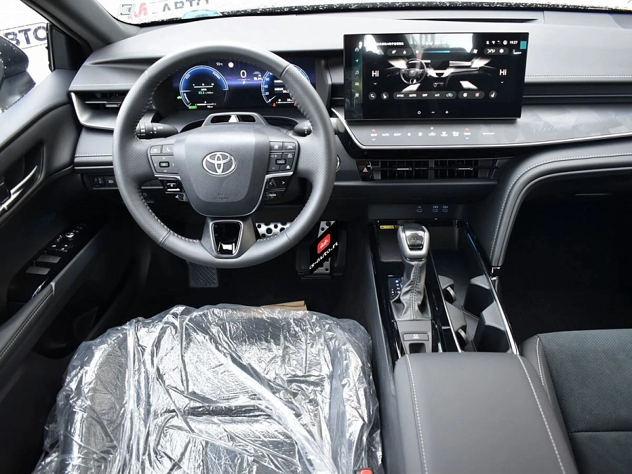 Toyota Camry, 2026г., передний привод, вариатор