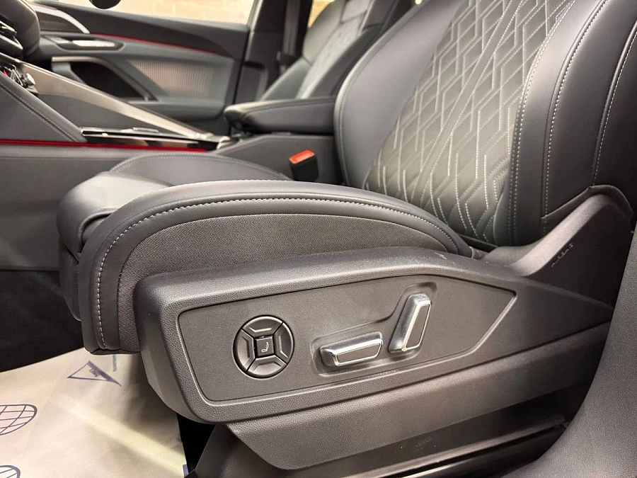 Audi Q5, 2025г., полный привод, робот
