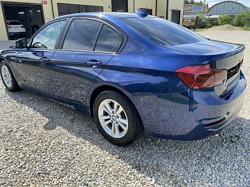 BMW 3 серии, 2018г, задний привод, автомат