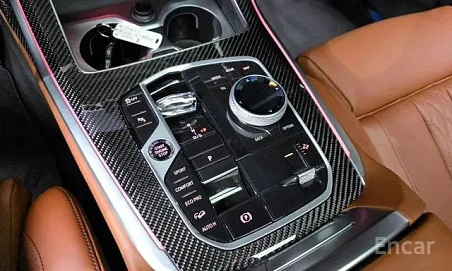 BMW X7, 2024г, полный привод, автомат