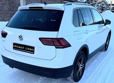 Volkswagen Tiguan, 2018г, передний привод, робот