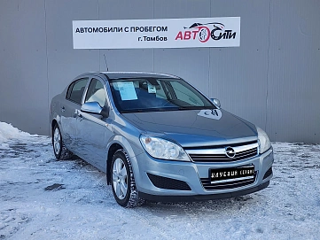 Opel Astra, 2013г, передний привод, механика