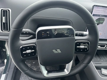 LiXiang L7, 2024г, полный привод, автомат