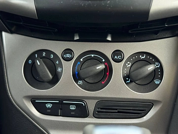 Ford Focus, 2014г, передний привод, робот