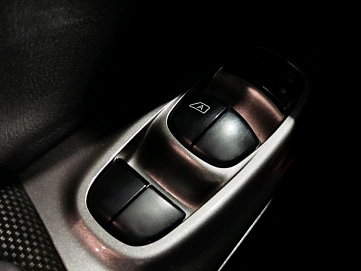 Nissan Juke, 2012г, передний привод, вариатор