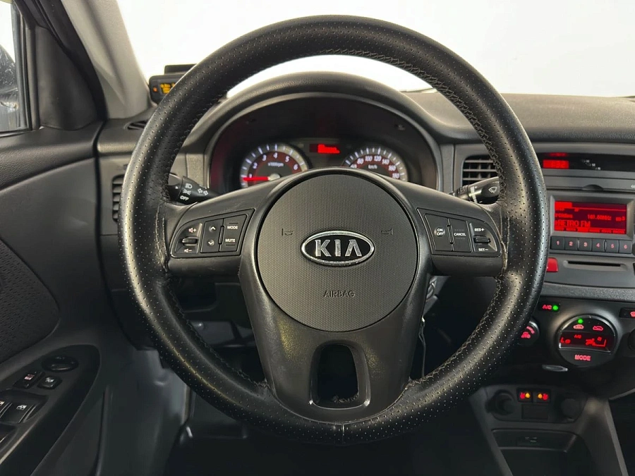 Kia Rio, 2009г., передний привод, механика