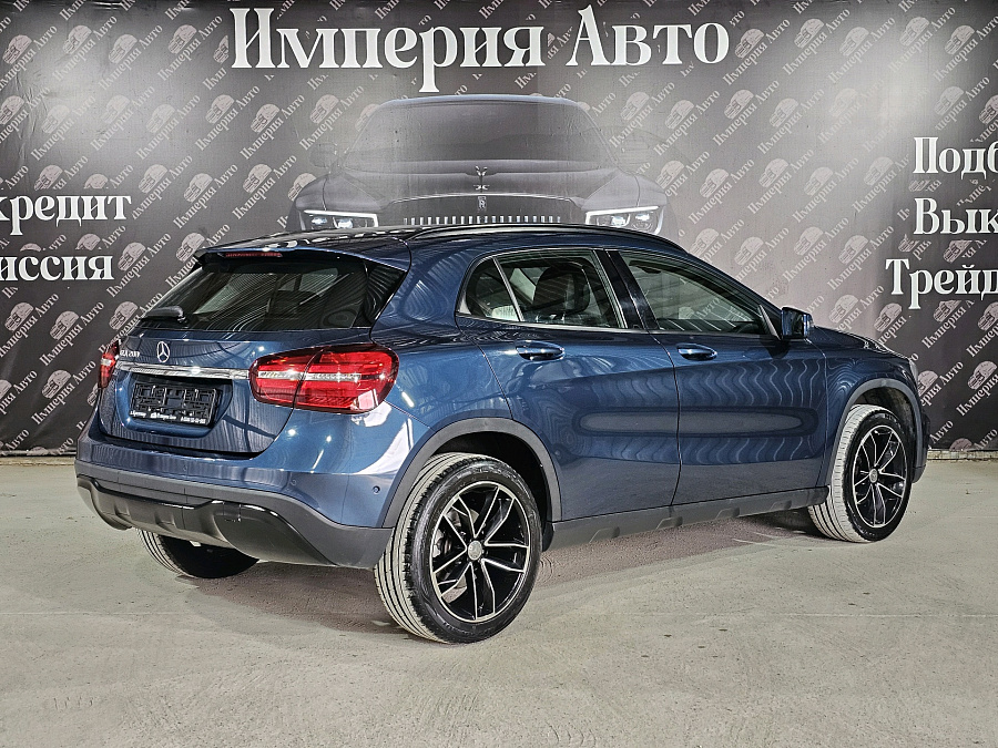 Mercedes-Benz , 2019г., передний привод, робот