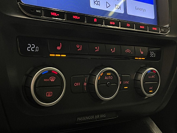 Volkswagen Jetta, 2012г, передний привод, автомат