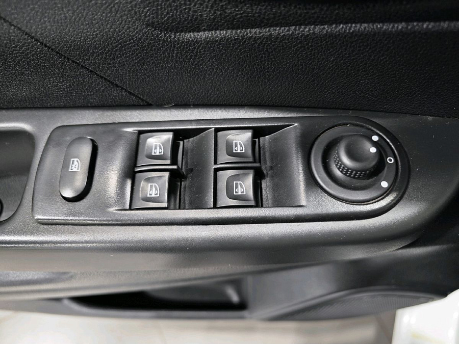 Renault , 2018г., передний привод, автомат