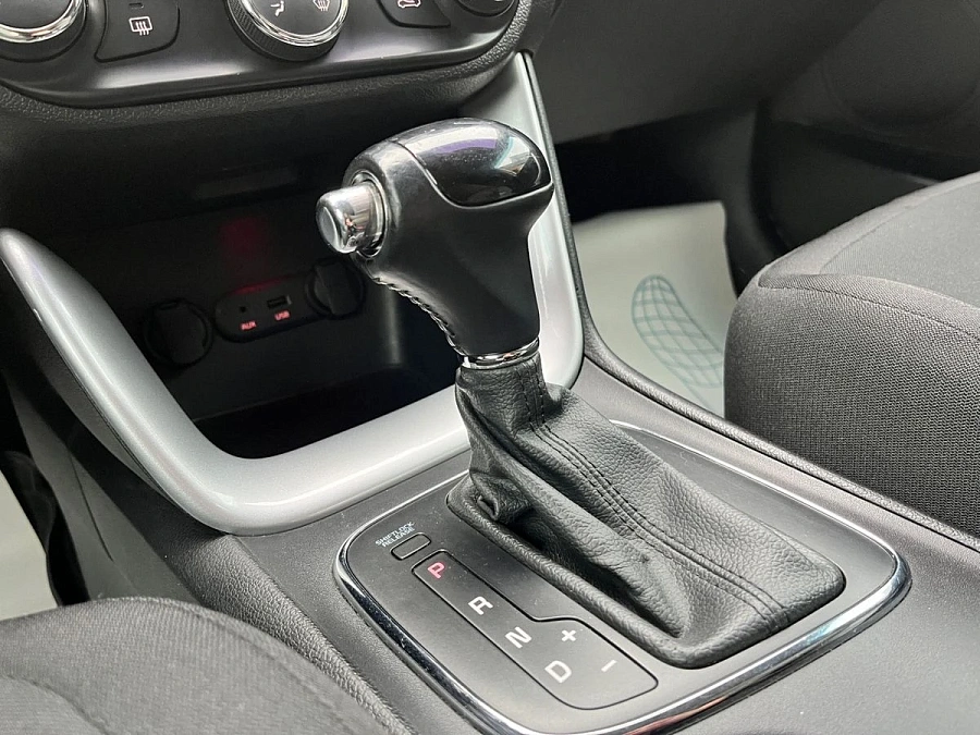 Kia Ceed, 2012г., передний привод, автомат