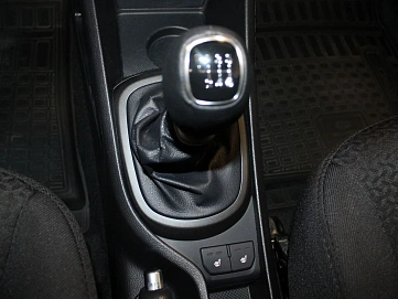 Kia Rio, 2016г, передний привод, механика