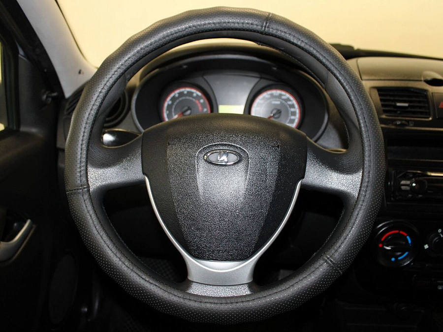 Lada (ВАЗ) , 2013г., передний привод, механика
