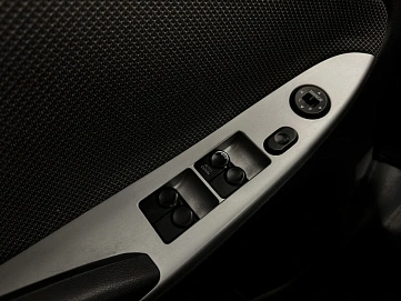 Hyundai Solaris, 2012г, передний привод, автомат