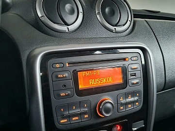 Renault Duster, 2012г, полный привод, механика