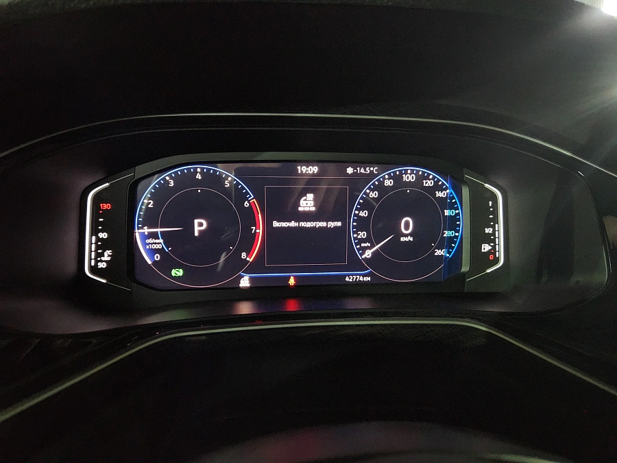 Volkswagen Polo, 2021г., передний привод, автомат