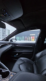Toyota Camry, 2019г, передний привод, автомат