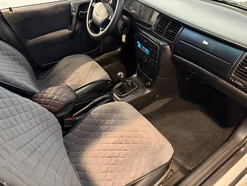 Opel Vectra, 1999г, передний привод, механика