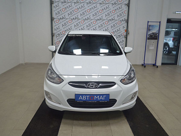 Hyundai Solaris, 2012г, передний привод, автомат