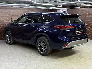 Toyota Highlander, 2025г, полный привод, автомат